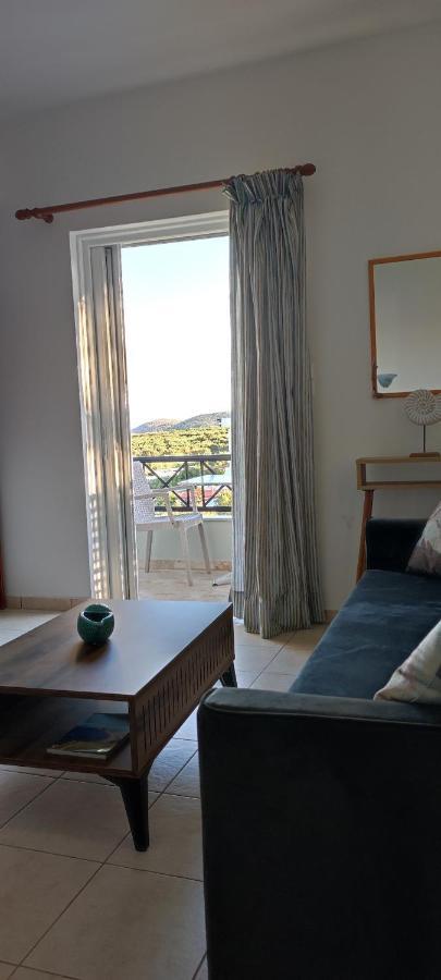 קסרוקמפוס Faros Apartments מראה חיצוני תמונה